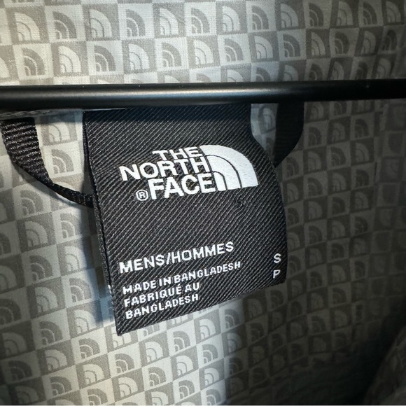 The North Face Men’s Alta Vista Jacket in Military Olive Small - Picture 8 of 15